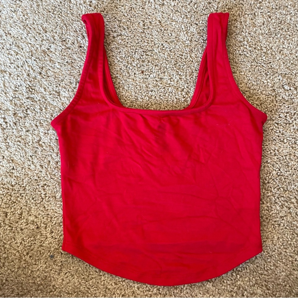 Lulu's Red Sleeveless Crop Tank Top
